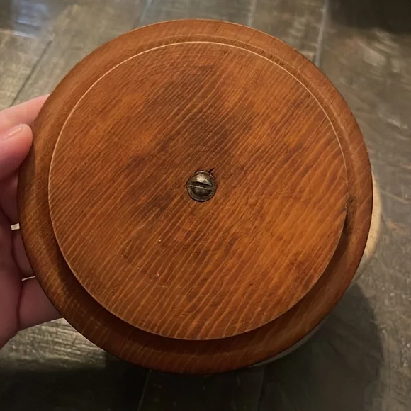 🍓Vintage Handcrafted Strawberry Wooden Lid Pottery Canister - Picture 8 of 9